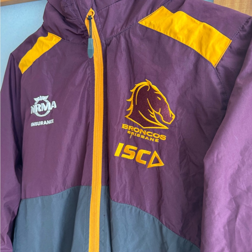 Brisbane Broncos NRL Windbreaker - Purple and Yellow